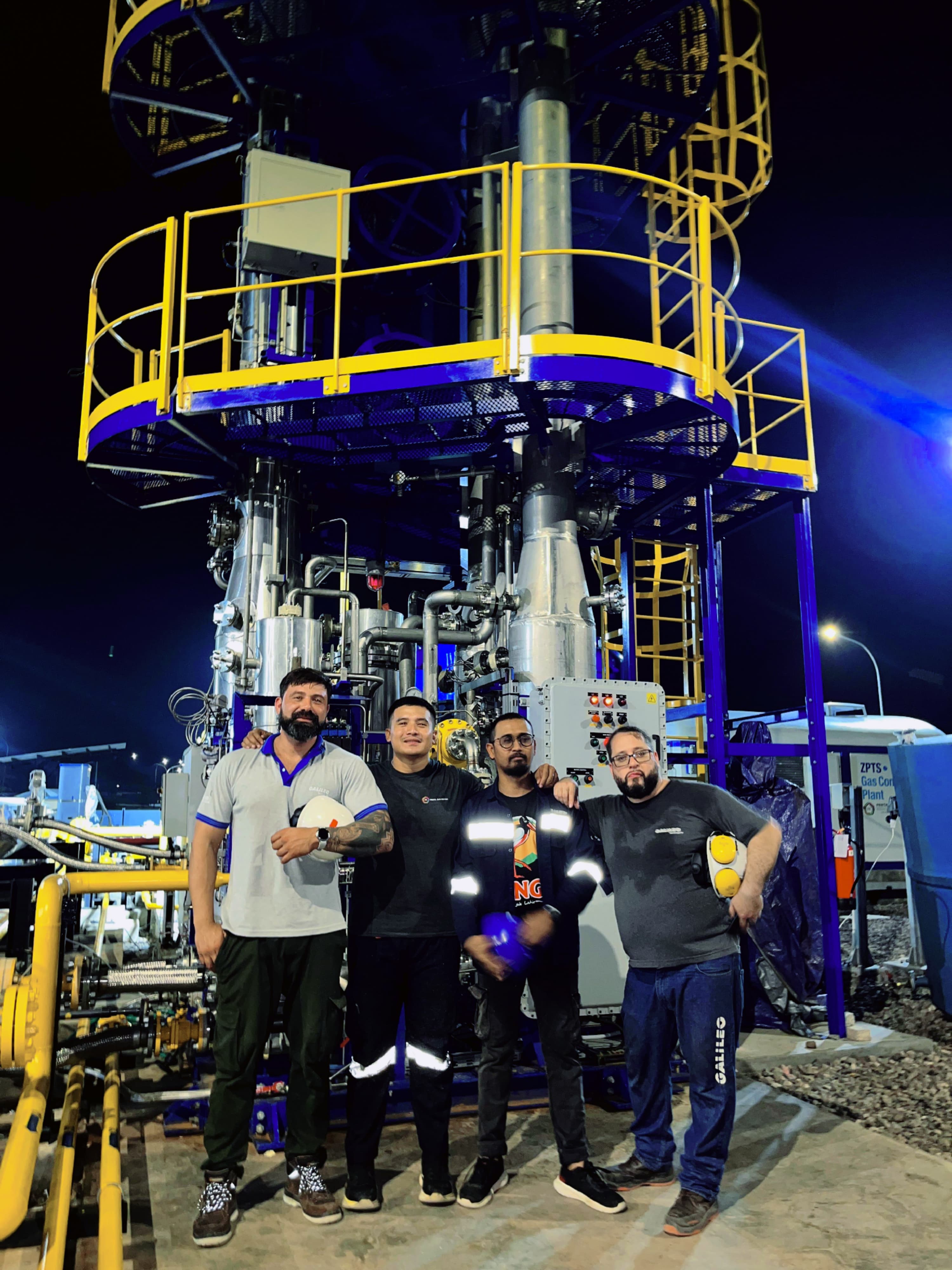 Penta Energi team at the plant